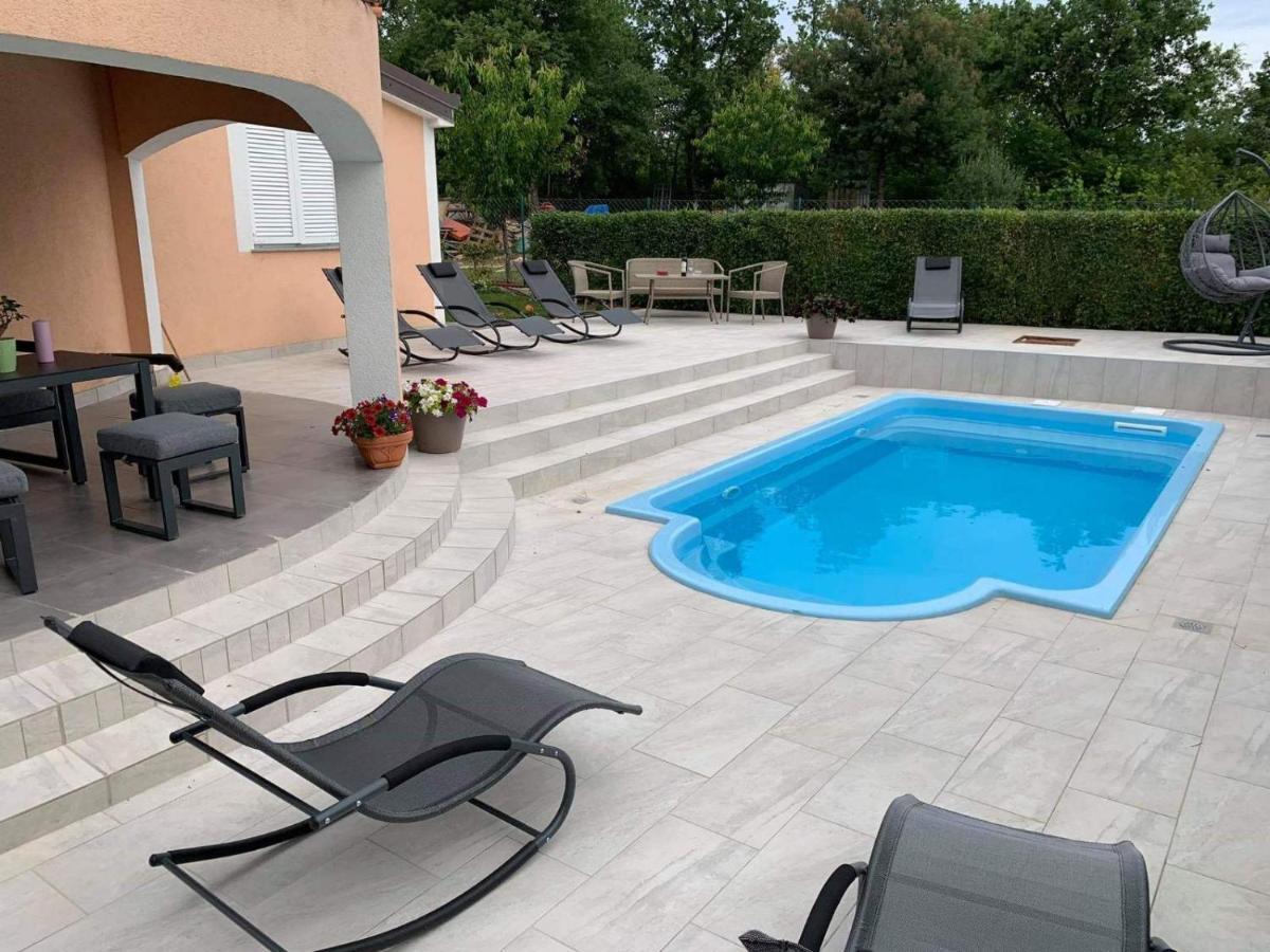 Villa Kristina Funtana Bagian luar foto