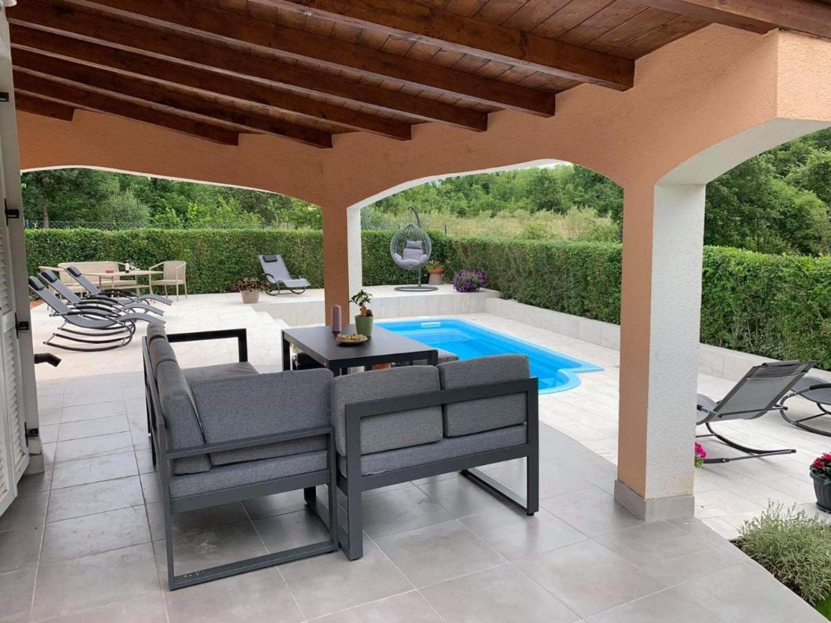 Villa Kristina Funtana Bagian luar foto